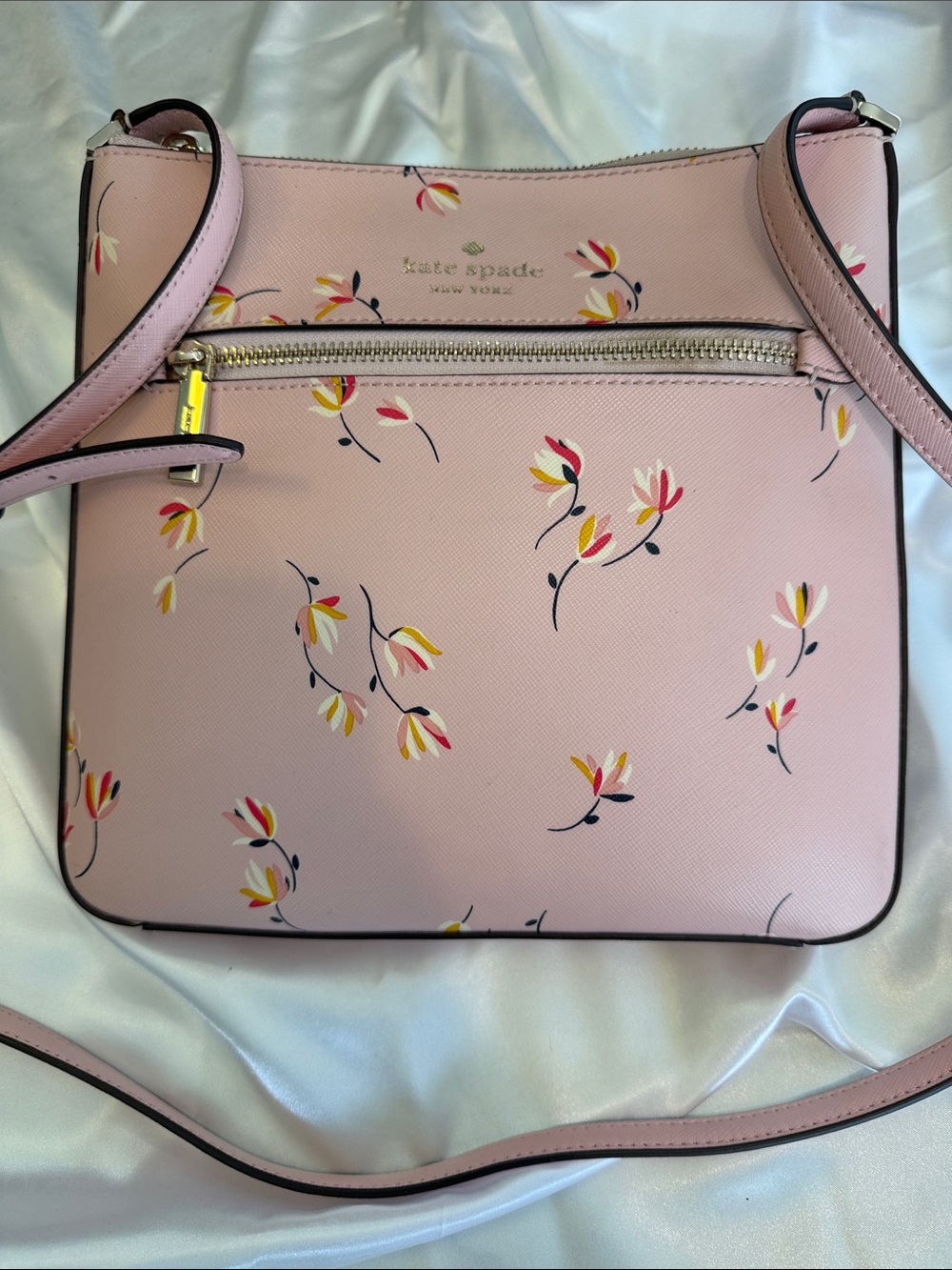 KATE SPADE Pink Floral Print Crossbody Purse 10 W 9 L 1 1/2 D